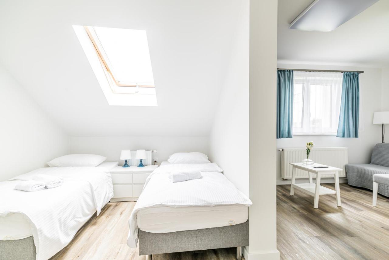 Expo Hostel キェルツェ エクステリア 写真